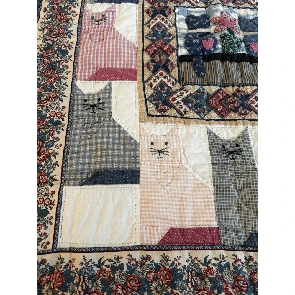 Vintage Handmade Patchwork Cat Quilt Wall Hanging Folk Art Country Cottage Decor